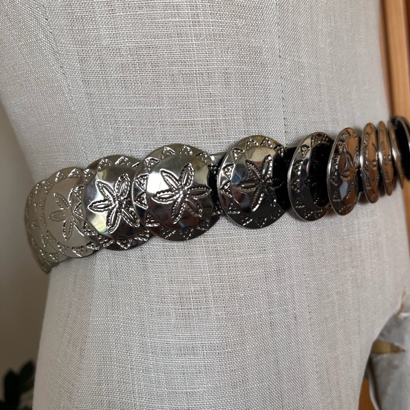 Vintage Silver Fish Scale Concho Starfish Etched Elastic Belt